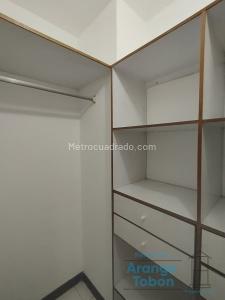 Apartaestudio en venta en Conquistadores, Medellín, 45 m² · foto 9 de 10