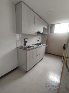 Apartamento de 3 alcobas en arriendo en Nutibara, Medellín, 76 m² · foto 5 de 13