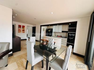 Apartamento de 3 alcobas en arriendo en Laureles, Medellín, 125 m² · foto 2 de 15
