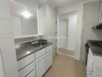 Apartamento de 2 alcobas en arriendo en Santa Maria De Los Angeles, Medellín, 70 m² · foto 2 de 19
