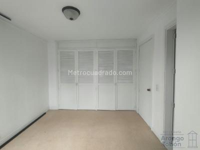 Apartamento de 2 alcobas en arriendo en Santa Maria De Los Angeles, Medellín, 70 m² · foto 4 de 19