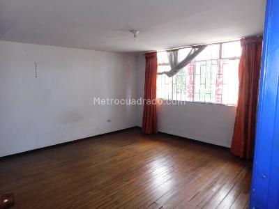 Casa de 4 alcobas en venta en San Miguel, Bogotá, 228 m² · foto 5 de 20