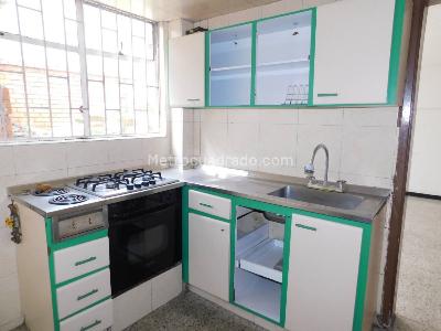 Casa de 4 alcobas en venta en San Miguel, Bogotá, 228 m² · foto 17 de 20