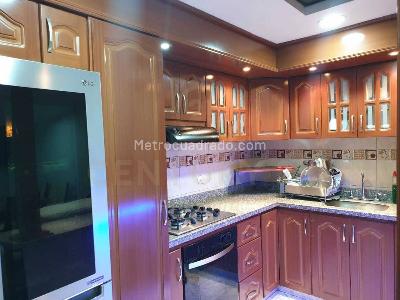 Casa de 5 alcobas en venta en Primavera Occidental, Bogotá, 128 m² · foto 6 de 8