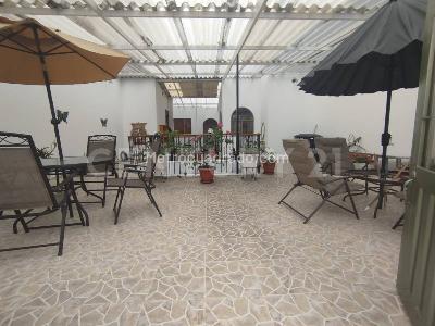 Casa de 5 alcobas en venta en Santa Isabel, Bogotá, 204 m² · foto 2 de 20