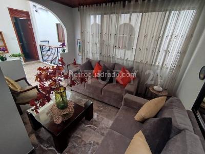 Casa de 5 alcobas en venta en Santa Isabel, Bogotá, 204 m² · foto 3 de 20