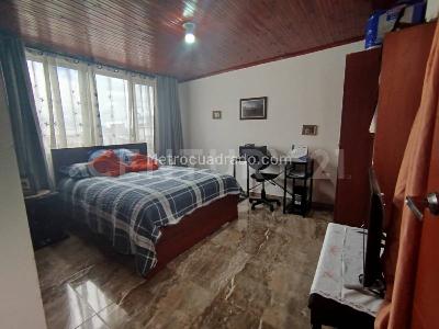 Casa de 5 alcobas en venta en Santa Isabel, Bogotá, 204 m² · foto 5 de 20