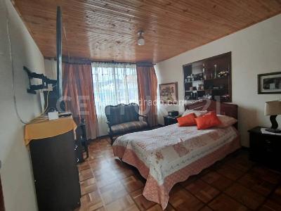 Casa de 5 alcobas en venta en Santa Isabel, Bogotá, 204 m² · foto 12 de 20