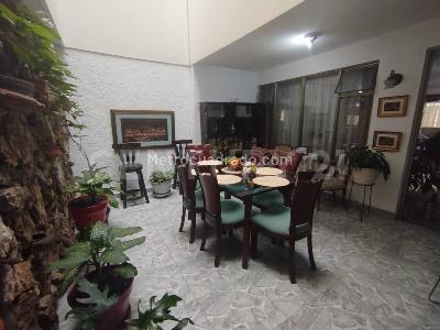 Casa de 5 alcobas en venta en Santa Isabel, Bogotá, 204 m² · foto 16 de 20