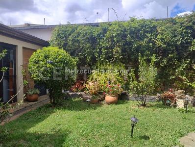 Casa en venta en Niza, Bogotá · foto 8 de 20