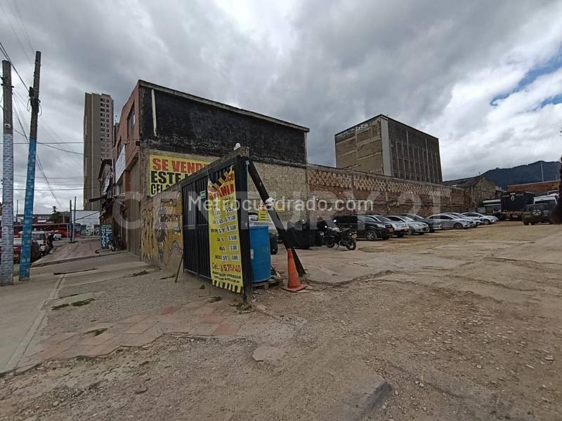 Lote en Venta, Ricaurte, Bogotá D.C. - Más
