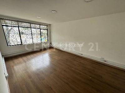 Casa de 5 alcobas en venta en La Soldad, Bogotá, 300 m² · foto 5 de 20