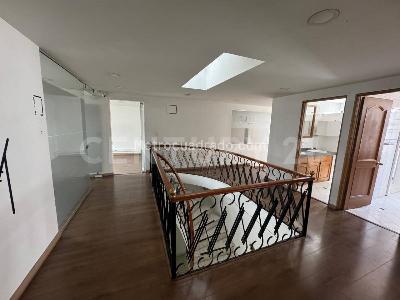 Casa de 5 alcobas en venta en La Soldad, Bogotá, 300 m² · foto 10 de 20