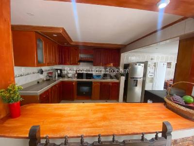 Casa de 4 alcobas en venta en Castilla, Bogotá, 133 m² · foto 7 de 19