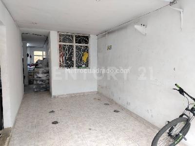 Casa de 3 alcobas en venta en Ciudad Kennedy, Bogotá, 120 m² · foto 2 de 16