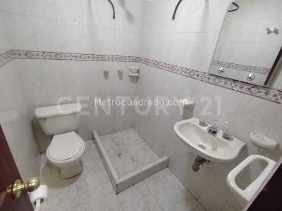 Casa de 3 alcobas en venta en Ciudad Kennedy, Bogotá, 120 m² · foto 10 de 16
