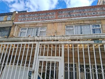 Casa en venta en Santa Isabel, Bogotá · foto 2 de 14