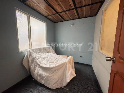 Casa de 5 alcobas en venta en Ferrocaja, Bogotá, 112 m² · foto 10 de 19