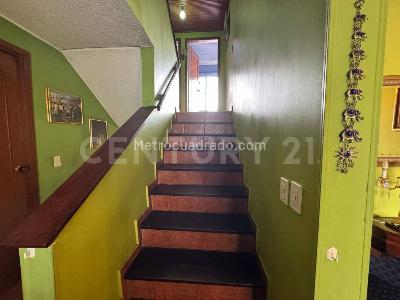 Casa de 5 alcobas en venta en Las Villas, Bogotá, 261 m² · foto 12 de 20