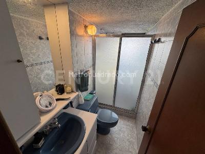Casa de 5 alcobas en venta en Las Villas, Bogotá, 261 m² · foto 15 de 20