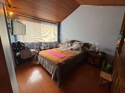 Casa de 5 alcobas en venta en Las Villas, Bogotá, 261 m² · foto 19 de 20
