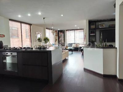 Apartamento de 3 alcobas en venta en Chico Norte San Patricio, Bogotá, 137 m² · foto 3 de 20