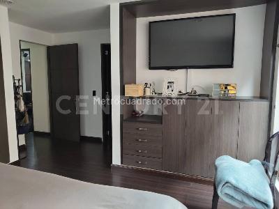 Apartamento de 3 alcobas en venta en Chico Norte San Patricio, Bogotá, 137 m² · foto 7 de 20