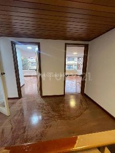 Casa de 5 alcobas en venta en Los Rosales, Bogotá, 134 m² · foto 6 de 20