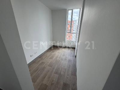 Apartamento en venta en El Vergel, Bogotá · foto 8 de 13