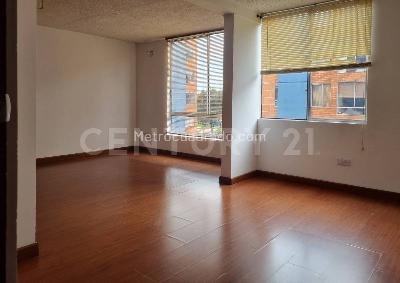Apartamento en arriendo en Hayuelos, Bogotá · foto 4 de 15