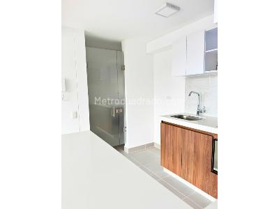Apartamento de 2 alcobas en venta en Zona Urbana, Cajicá, 56 m² · foto 6 de 20