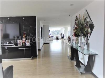 Apartamento de 4 alcobas en venta en Torreladera, Bogotá, 400 m² · foto 2 de 19