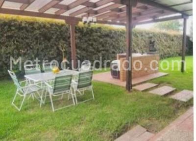Casa de 4 alcobas en venta en San Sebastián, Bogotá, 481 m² · foto 14 de 16