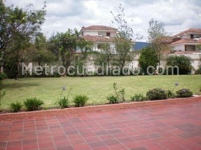 Casa en venta en San Jose De Bavaria, Bogotá · foto 2 de 20