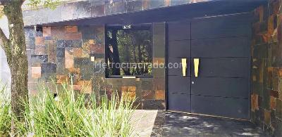 Casa de 4 alcobas en venta en Cerros De Niza, Bogotá, 700 m² · foto 5 de 20