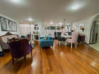 Apartamento en venta en La Carolina, Bogotá · foto 2 de 20