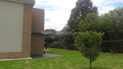 Casa de 5 alcobas en venta en Guaymaral, Bogotá, 560 m² · foto 2 de 20