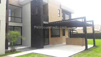 Casa de 5 alcobas en venta en Guaymaral, Bogotá, 560 m² · foto 4 de 20