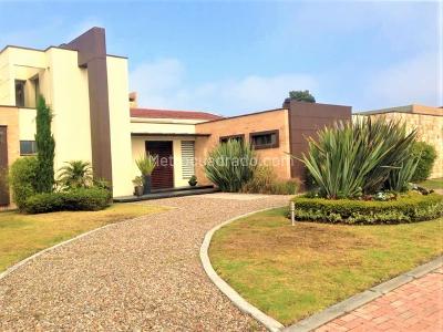 Casa de 3 alcobas en venta en San Simon Guaymaral, Bogotá, 1530 m² · foto 2 de 20