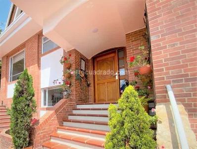 Casa de 4 alcobas en venta en San Jose De Bavaria, Bogotá, 400 m² · foto 12 de 20