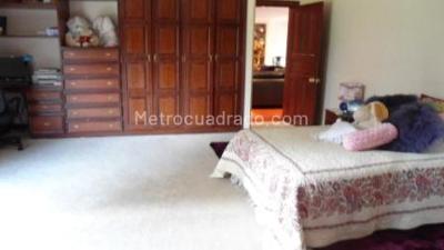 Casa de 4 alcobas en venta en San Jose De Bavaria, Bogotá · foto 15 de 20