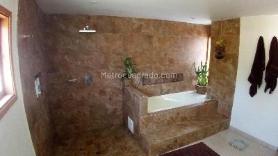 Casa de 4 alcobas en venta en San Jose De Bavaria, Bogotá, 400 m² · foto 14 de 20
