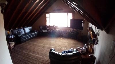 Casa de 4 alcobas en venta en San Jose De Bavaria, Bogotá, 400 m² · foto 12 de 20