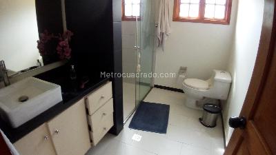Casa de 4 alcobas en venta en San Jose De Bavaria, Bogotá, 400 m² · foto 15 de 20