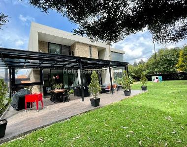 Casa de 4 alcobas en venta en San Sebastian Guaymaral, Bogotá, 1436 m² · foto 8 de 17