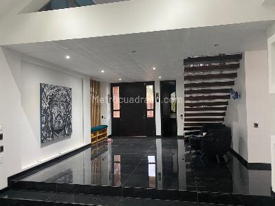 Casa de 5 alcobas en venta en San Simon Guaymaral, Bogotá, 1382 m² · foto 3 de 20