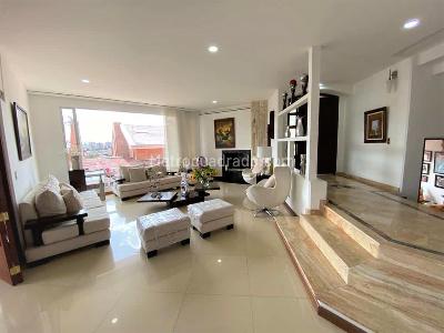 Casa de 4 alcobas en venta en San Jose De Bavaria, Bogotá, 800 m² · foto 3 de 20