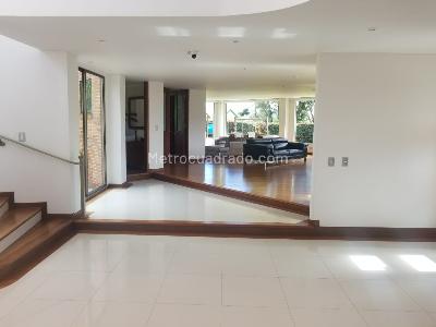 Casa de 4 alcobas en venta en San Sebastian, Bogotá, 600 m² · foto 3 de 15