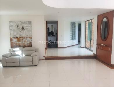 Casa de 4 alcobas en venta en San Sebastian, Bogotá, 600 m² · foto 6 de 15