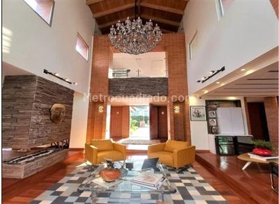 Casa de 4 alcobas en venta en Hacienda San Simon, Bogotá, 1838 m² · foto 9 de 19